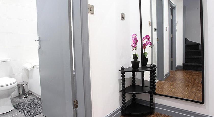 Lewis 1 Northern Quarter Sleeps Upto 4 Apartment Manchester